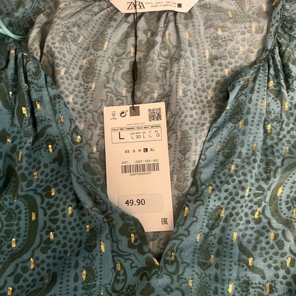 Zara Shift Dress - Picture 2 of 2